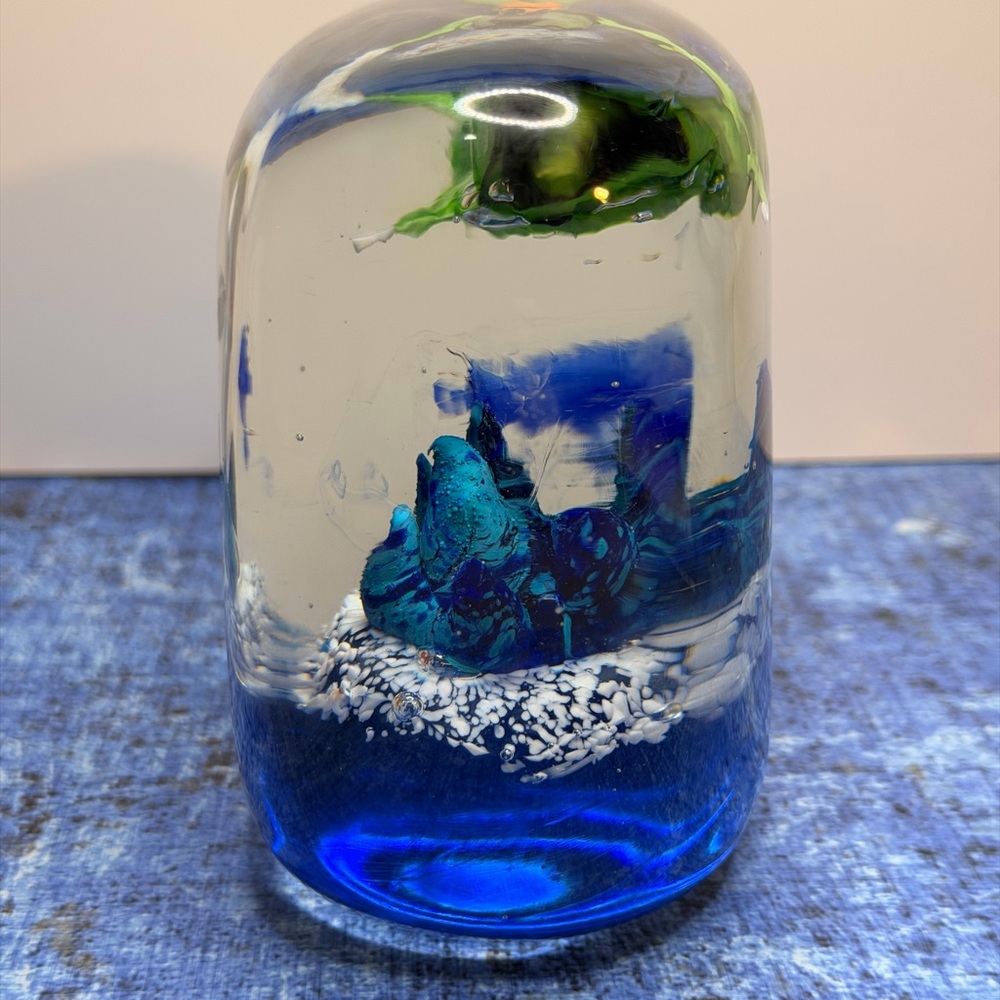 Art Glass Aquarium Paperweight “Under The Sea” - Picture 4 of 6